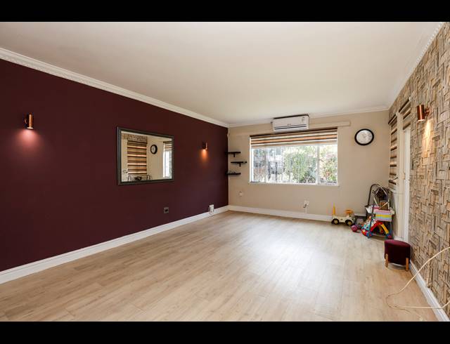 2 BEDROOM APARTMENT FOR SALE IN MORNINGSIDE